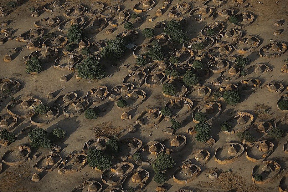 Chad TT8DX Village near lake Chad
