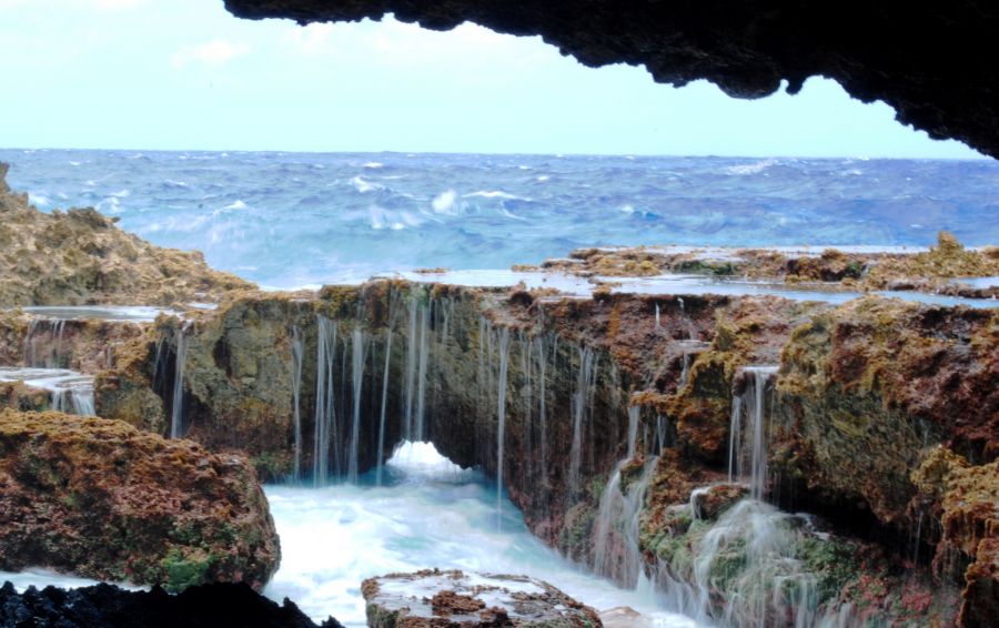 Niue Island E6AC Sea Cave.