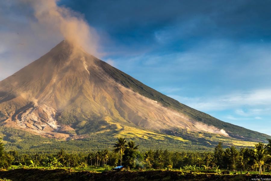 DU3SE Mayon Volcano, Albay, Luzon Island, Philippines.