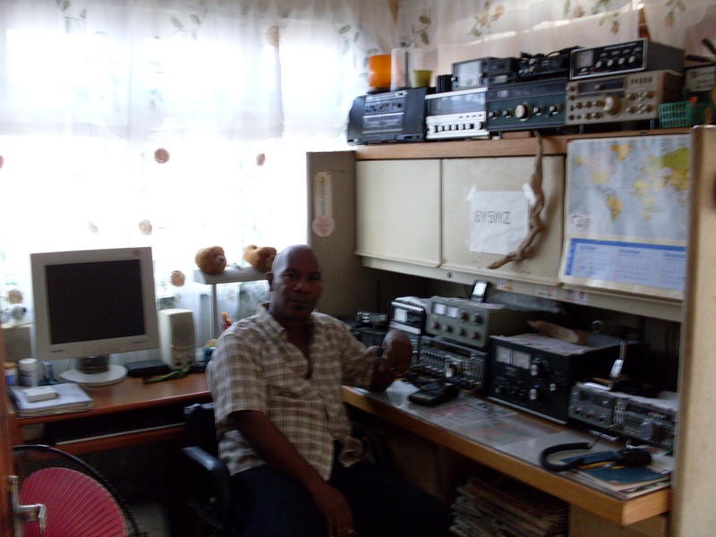 6Y5WZ Winston Bennett, Portmore, Saint Catherine, Jamaica. Radio Room Shack.