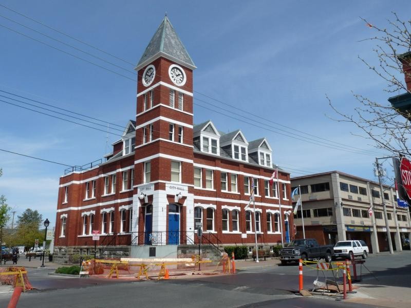 KI4ZWR/VE7 City Hall, Duncan, British Columbia, Canada.