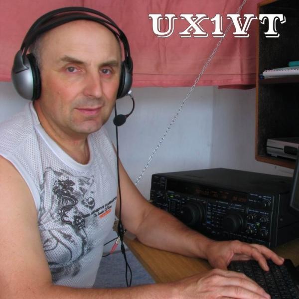 EN5V Pavlo Kyrychenko, Onufriivka, Ukraine Radio Room Shack