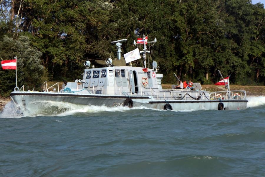 OE50NOE Patrol Boat Niederoesterreich, Austria