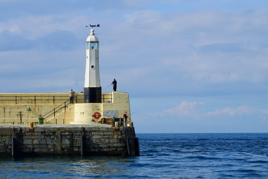 MD0RMU Peel Harbour Light, Isle of Man.