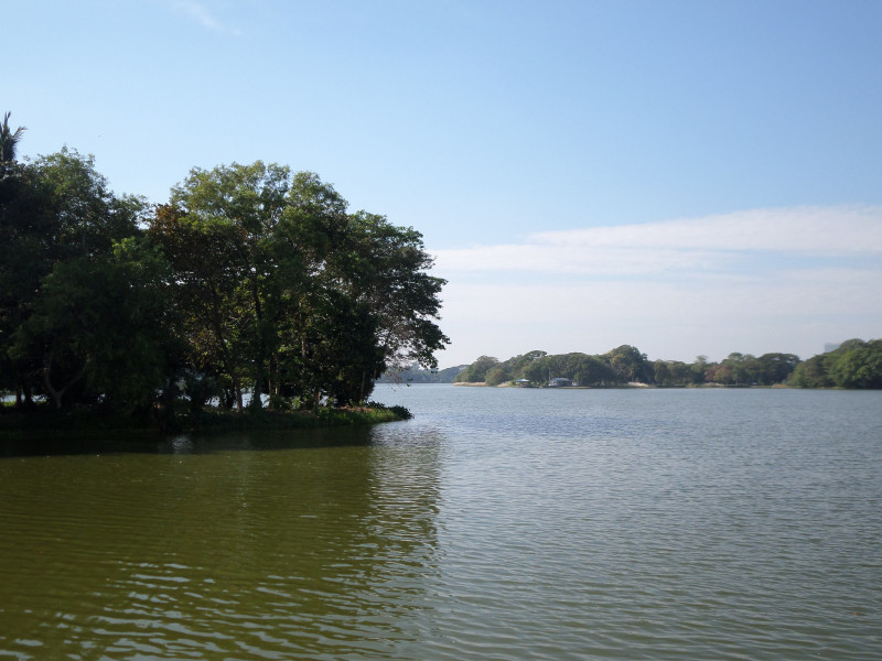 XZ2D - Inya Lake - Yangon - Myanmar