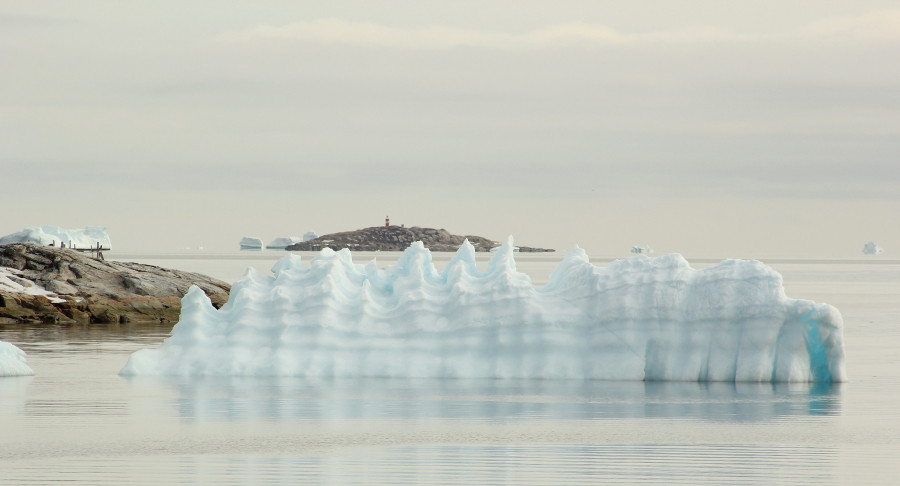 OX3LX - Aasiaat Island - Greenland