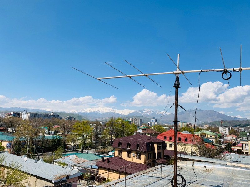 EY8MM Dushanbe, Tajikistan Antenna 6m Image 1