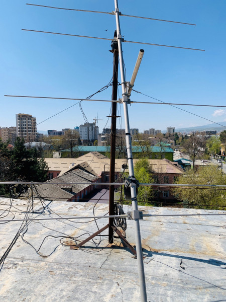 EY8MM Dushanbe, Tajikistan Antenna 6m Image 2