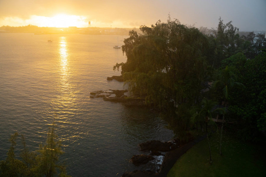 KH6DLK Sunrise, Hilo, Big Island, Hawaii