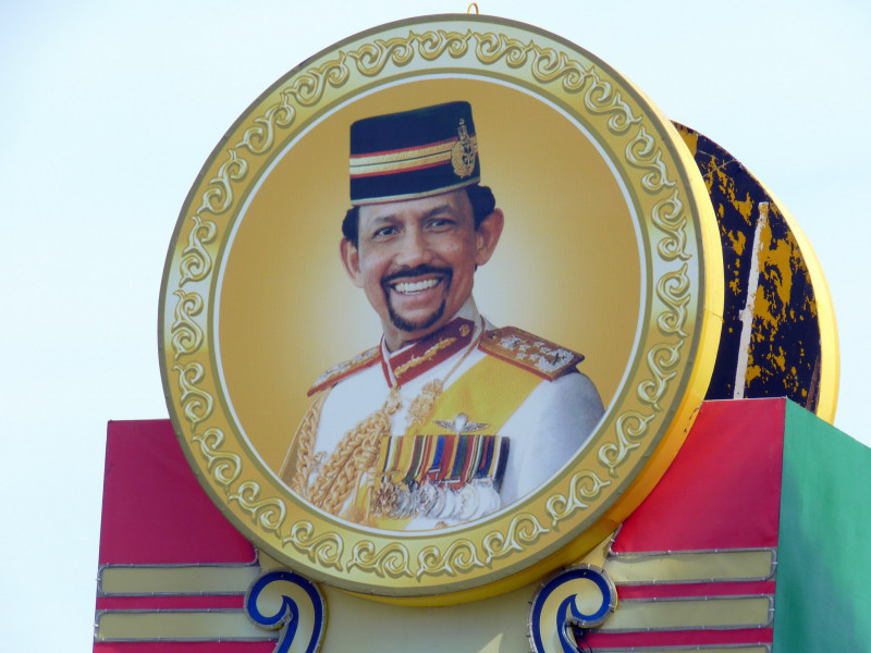 V84SPU Sultan Haji Hassanal Bolkiah, Brunei