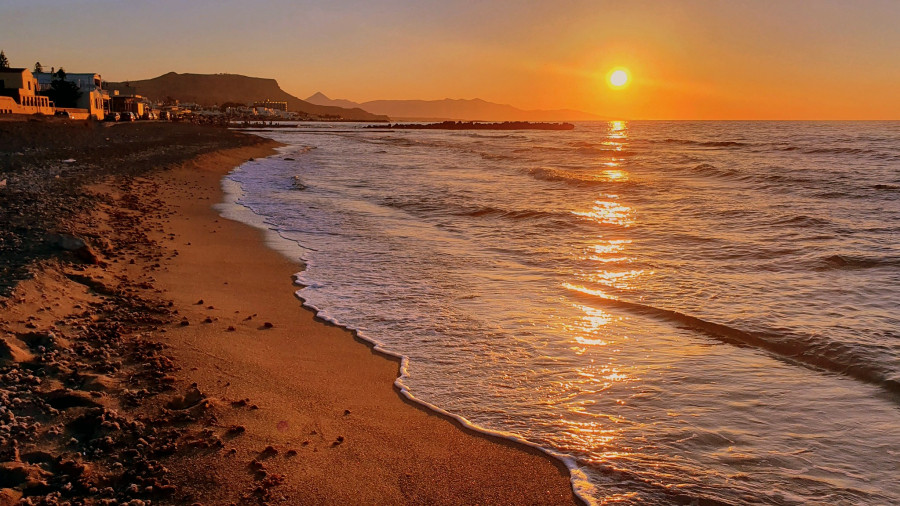 SV9/ON4KCY Sunset, Kokkini Chani beach, Heraklion, Crete
