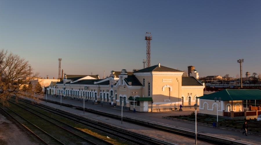 EM130QV Railway Station Pology city, Ukraine