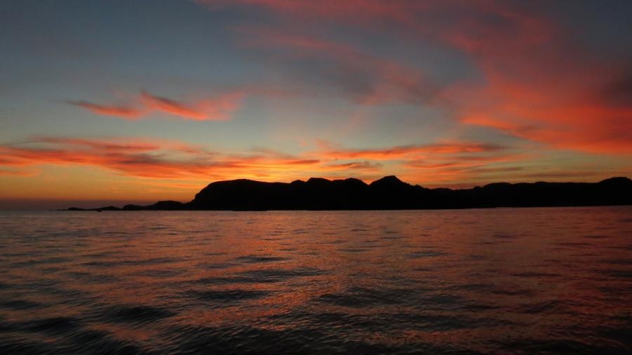 LA/DO2JX Hidra Island Norway Sunset