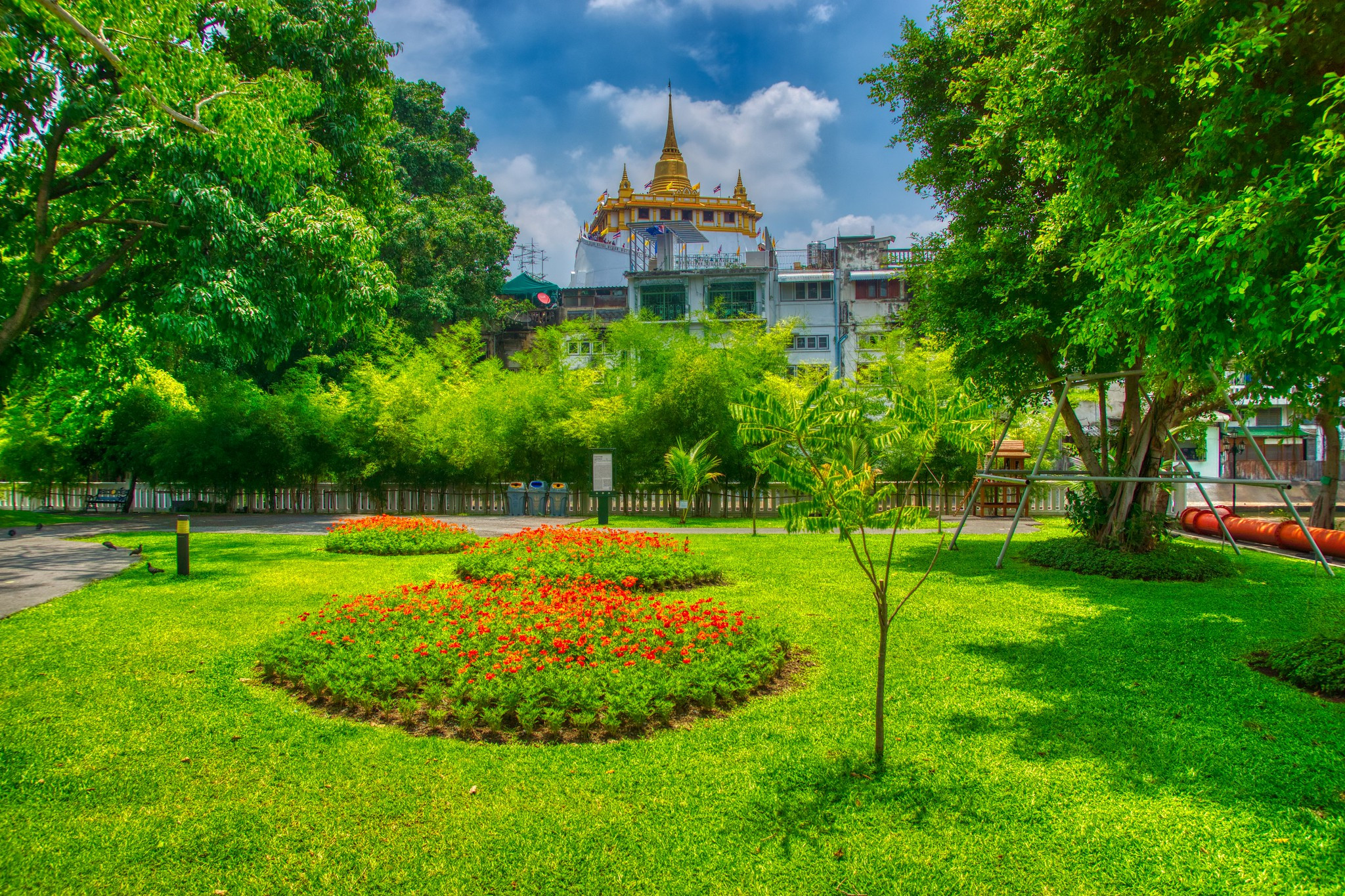 HS400OZ Mahakan Fort Park with Wat Saket on Rattanakosin island (Old Town) in Bangkok, Thailand