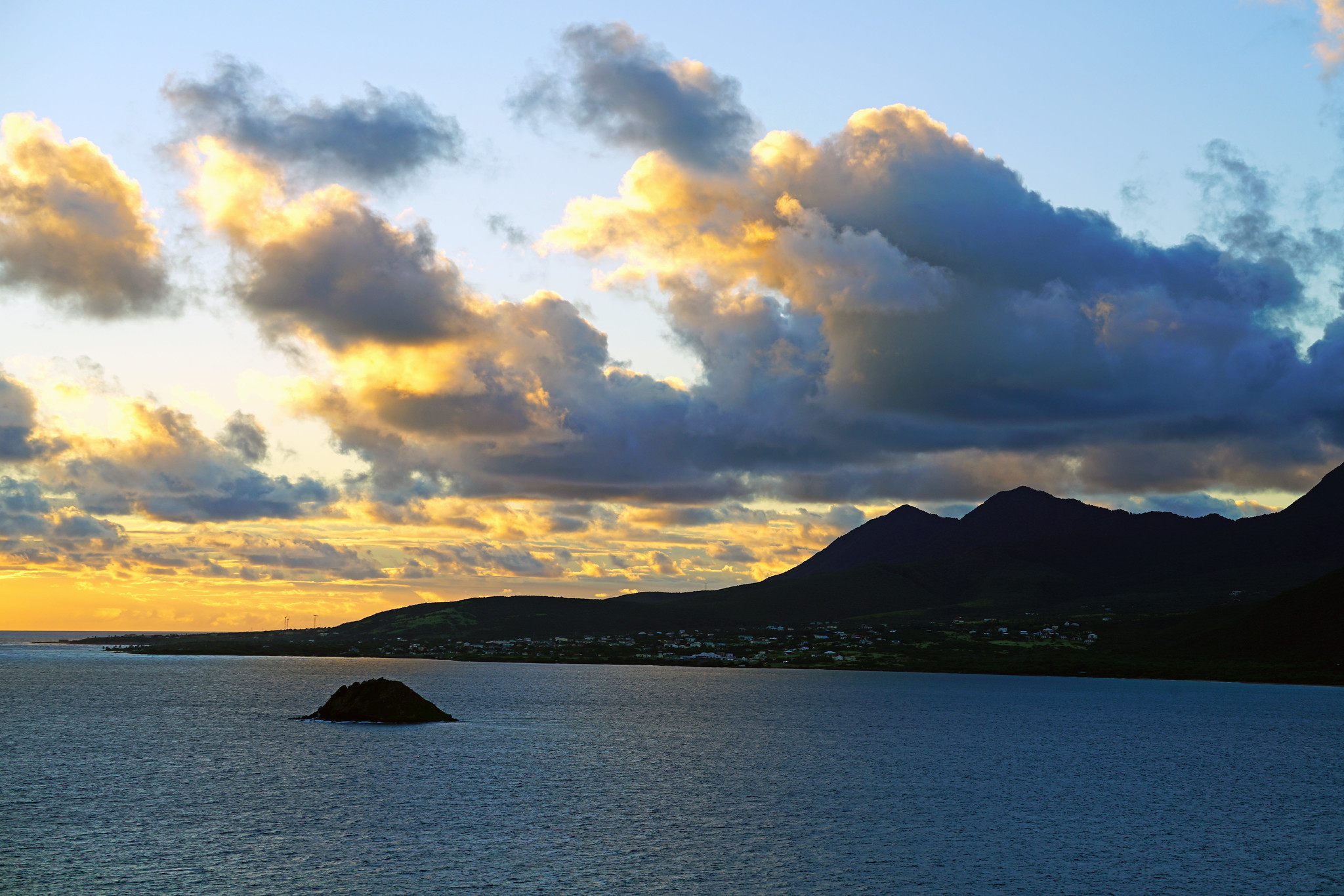 V4/G0TLE Sunrise, Booby Island and Nevis Island, Saint Kitts and Nevis Islands