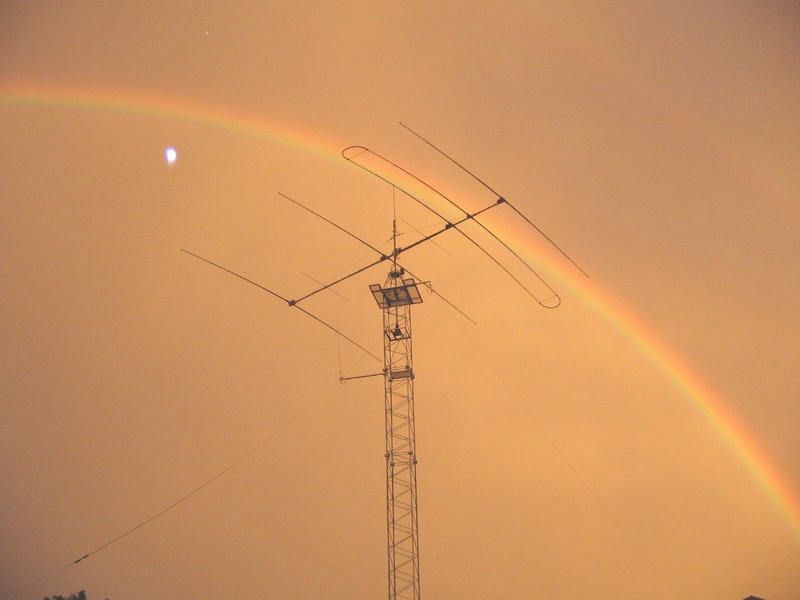 V51YJ Windhoek Namibia Antenna Rainbow