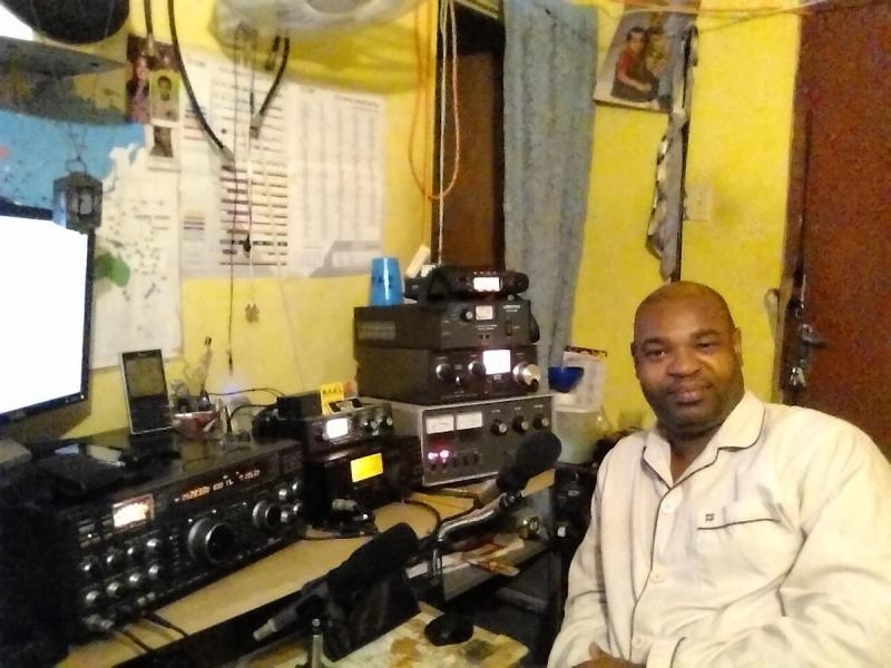 6Y5CN Mark Melhado Portmore Saint Catherine Jamaica Radio Room Shack