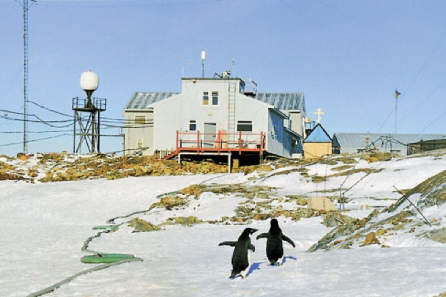 EM1UTQ Vernadsky Station, Galindez Island, Antarctica