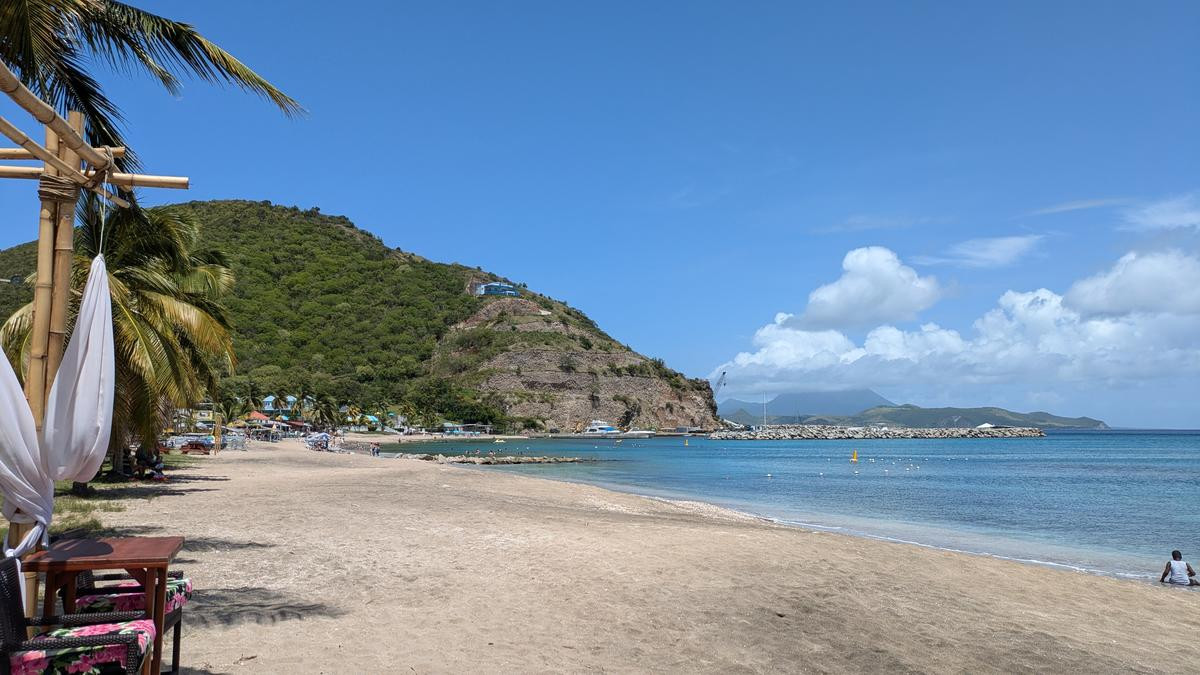 V4/K8RR Saint Kitts Island