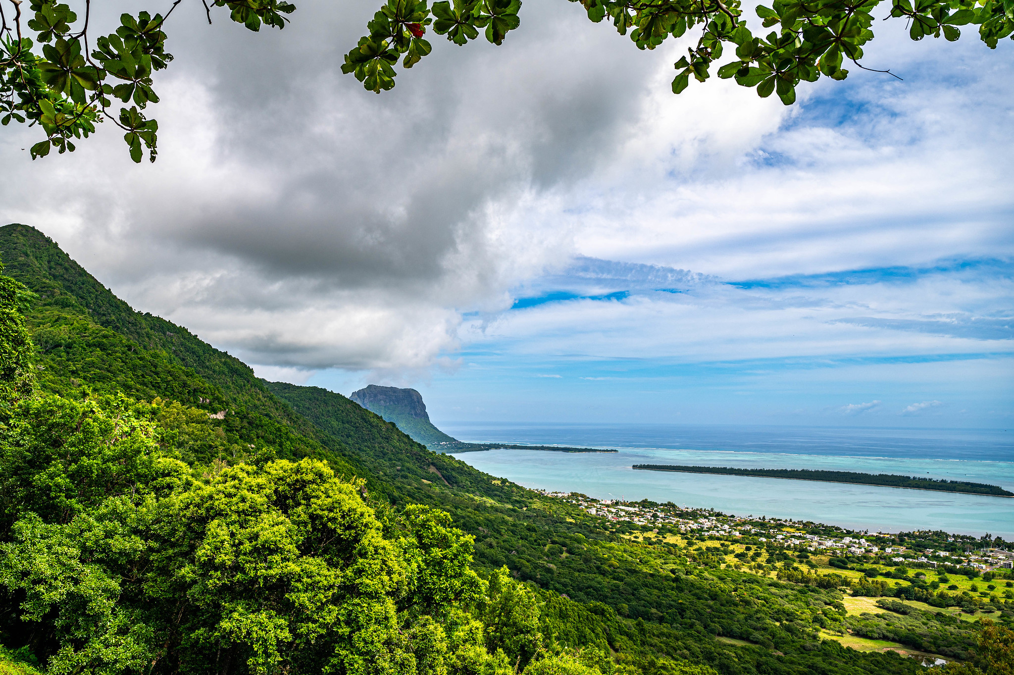 3B8/YT7KM Mauritius 3B8/YT7KM Mauritius