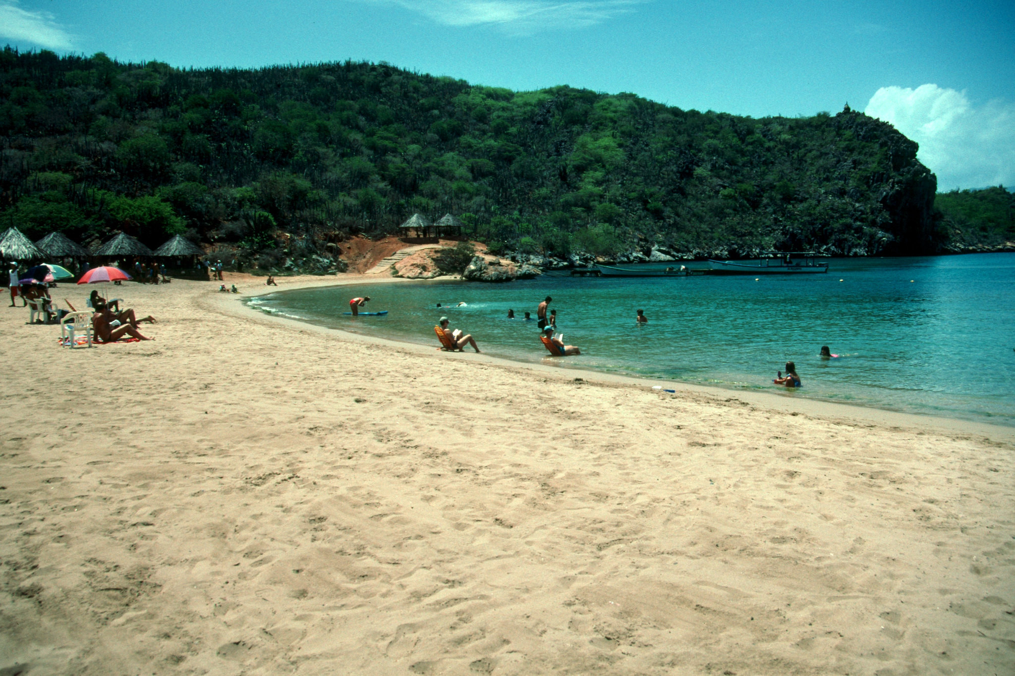 YW6M Chimana Segunda Island YW6M Chimana Segunda Island