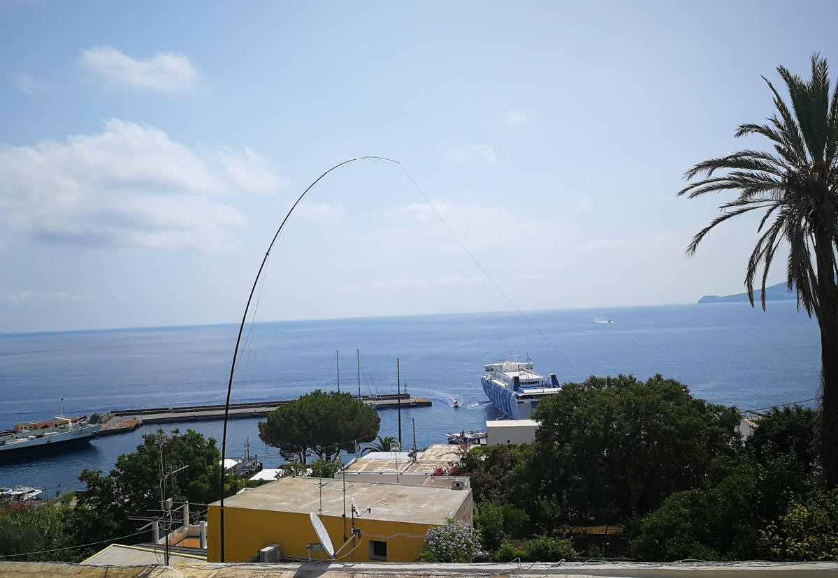 ID9/I0JBL Santa Marina di Salina ID9/I0JBL Santa Marina di Salina
