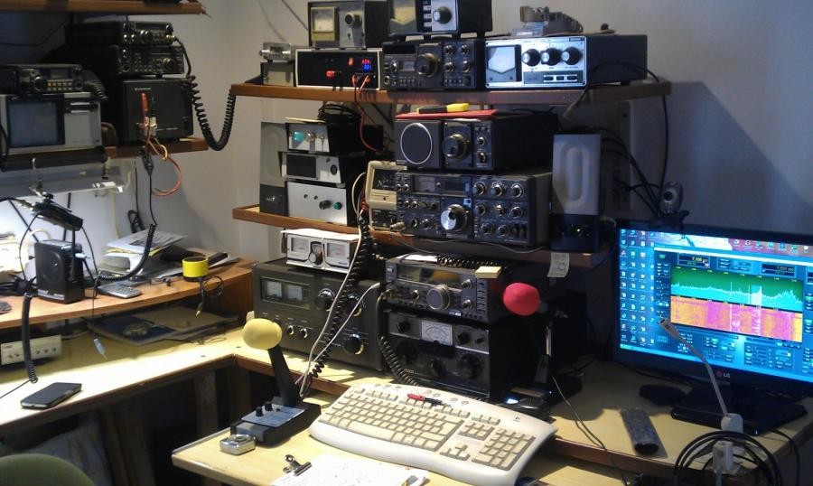 EA9AA Melilla, Spain. Radio Room Shack.
