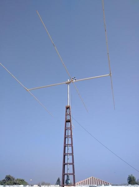 AP2AM Islamabad, Pakistan. Antenna.