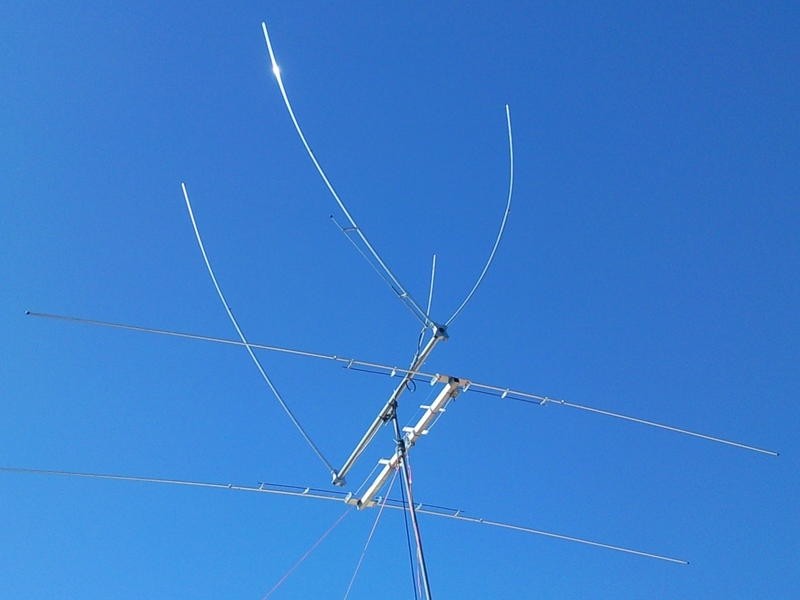 FR4QF Sainte Suzanne, Reunion Island. Antennas.