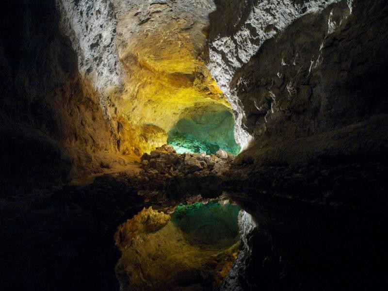 EA8/YO4JNX Cueva de los Verdes, Lanzarote Island, Canary Islands.