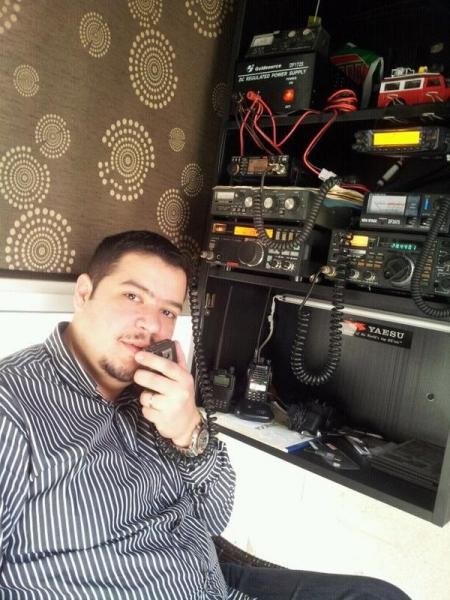 OD5UI Mohamad Khalil, Tripoli, Lebanon. Radio Room Shack.