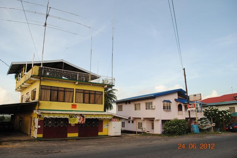 9Z4BAB Aripero Village, Rousillac, Trinidad Island, Trinidad and Tobago. House and antennas.