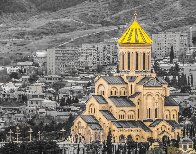 4L/DF6MH Holy Trinity Cathederal, Tbilisi, Georgia.