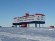 DH5CW  Neumayer Station III Antarctica