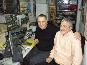 4Z4DX SP3DOI 4Z4DX SP3DOI