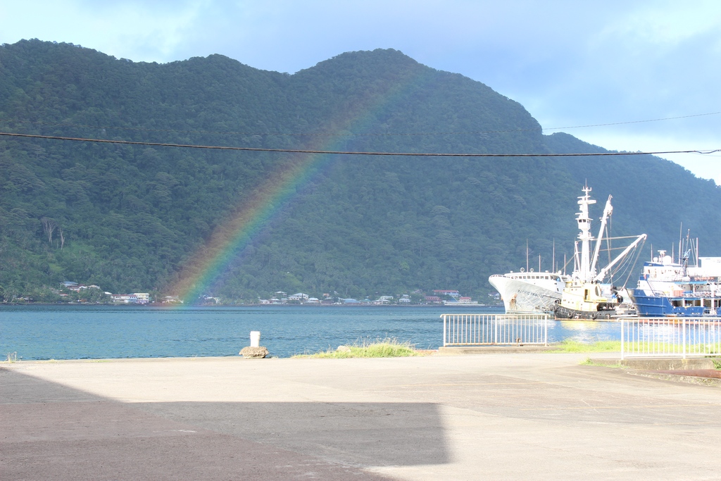   KH8/N9YU KH8/WD5COV KH8/N7AFW DX 