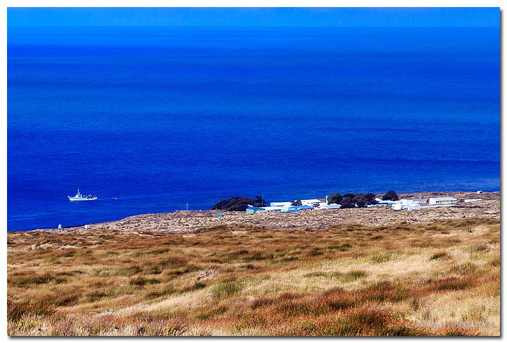 Остров Амстердам FT5ZM Вид на станцию и океан Остров Амстердам FT5ZM Вид на станцию и океан