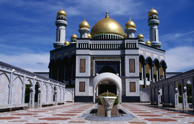 Brunei V85/9M6XRO DX News