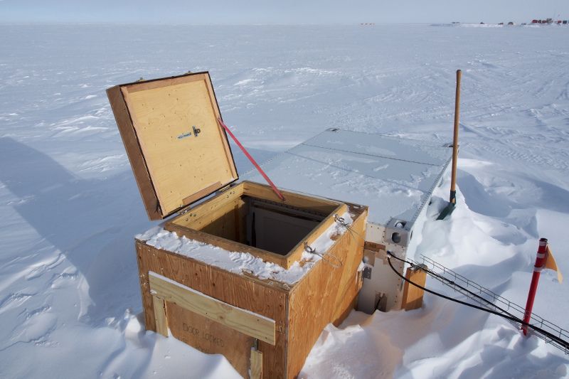 Concordia Research Station Antarctica IA/IZ3SUS HF Shelter Concordia Research Station Antarctica IA/IZ3SUS HF Shelter
