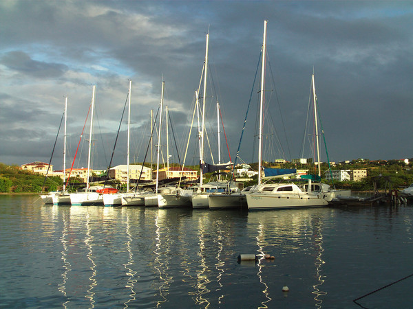 Grenada Island J37LR