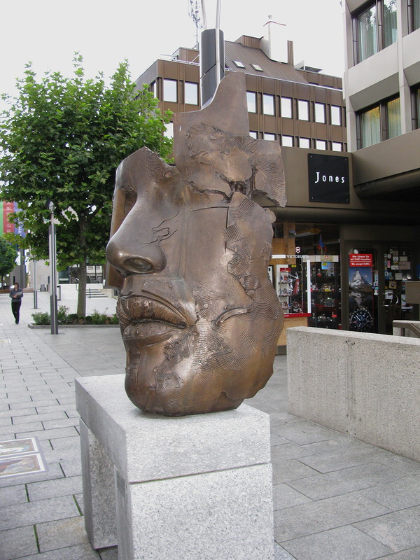 Liechtenstein HB0/4Z5LA DX News Liechtenstein HB0/4Z5LA DX News