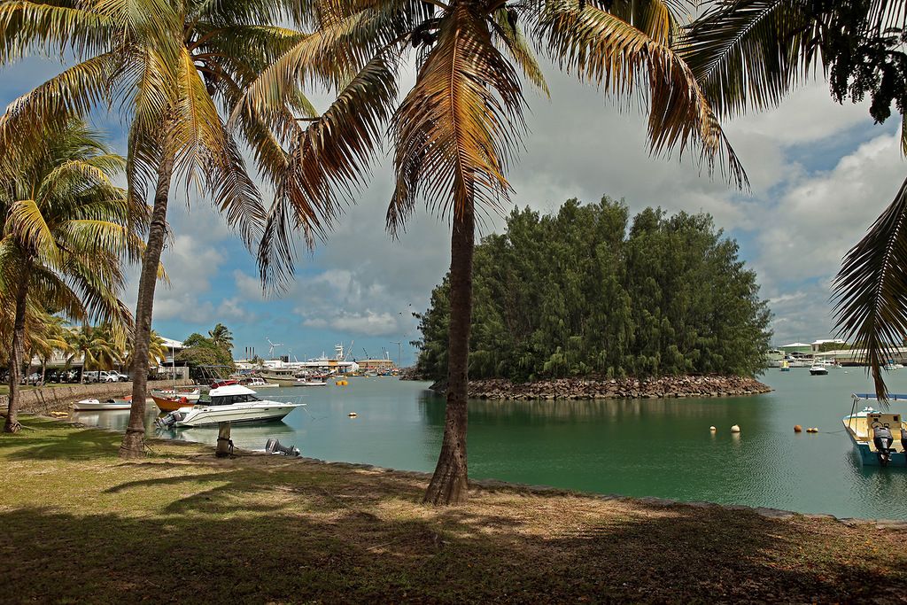 Остров Маэ S79SD Остров Маэ S79SD