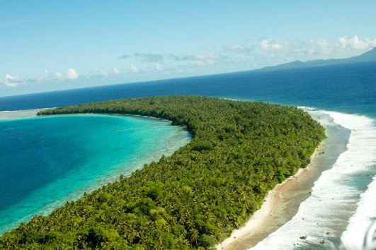 Island v. Остров Понпей. Остров Понпеи. Международный аэропорт Понпеи. Понпеи остров жители.