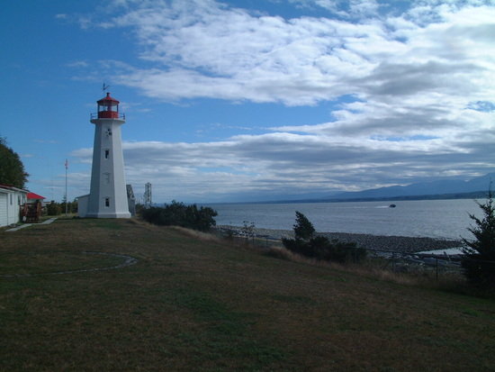 Quadra Island DX News VE7/F5IDM