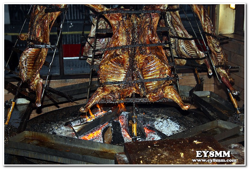 Ресторан Ушая VP8ORK 2011 Есть чем подкрепиться Ресторан Ушая VP8ORK 2011 Есть чем подкрепиться