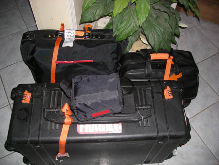 Просто здорово что мне не пришлось тащить с собой в это путешествие кучу антенного хлама. Просто здорово что мне не пришлось тащить с собой в это путешествие кучу антенного хлама.