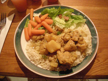 Саранче (так себя называет сам K6VVA) понравились отличные обеды, приготовленные миссис VP2VQ. Саранче (так себя называет сам K6VVA) понравились отличные обеды, приготовленные миссис VP2VQ.