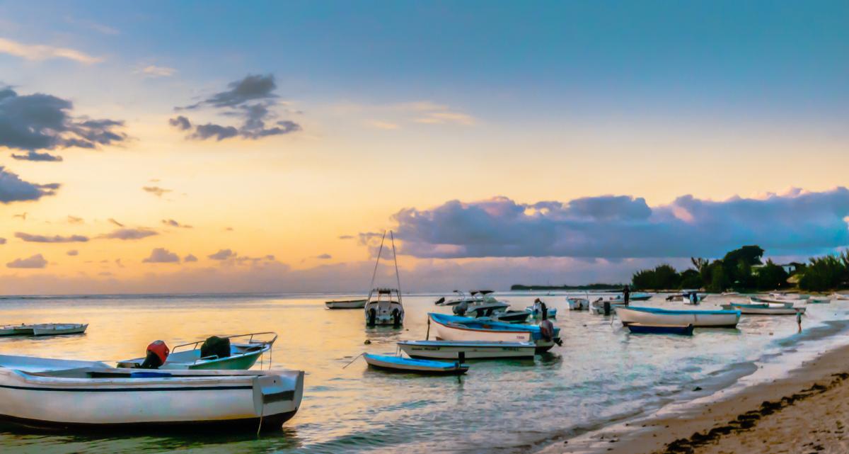 3B8/OK2ZI La Preneuse, Mauritius Island. DX News 3B8/OK2ZI La Preneuse, Mauritius Island. DX News