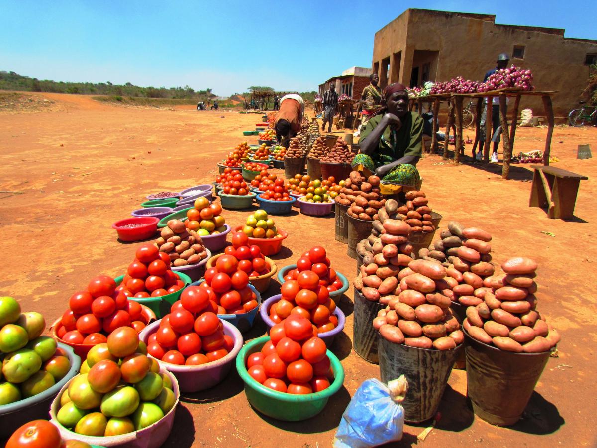 7Q7WW Малави Уличный рынок