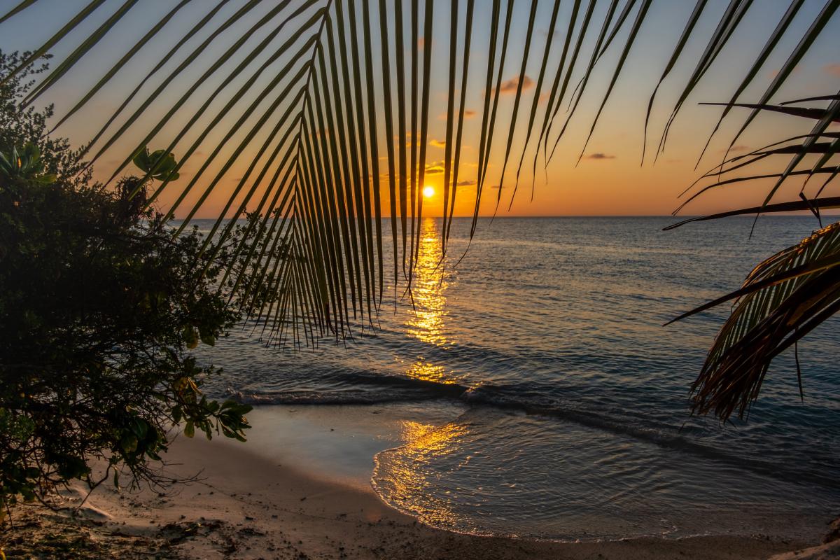 8Q7AG Sunset, Maldive Islands Tourist attractions spot 8Q7AG Sunset, Maldive Islands Tourist attractions spot
